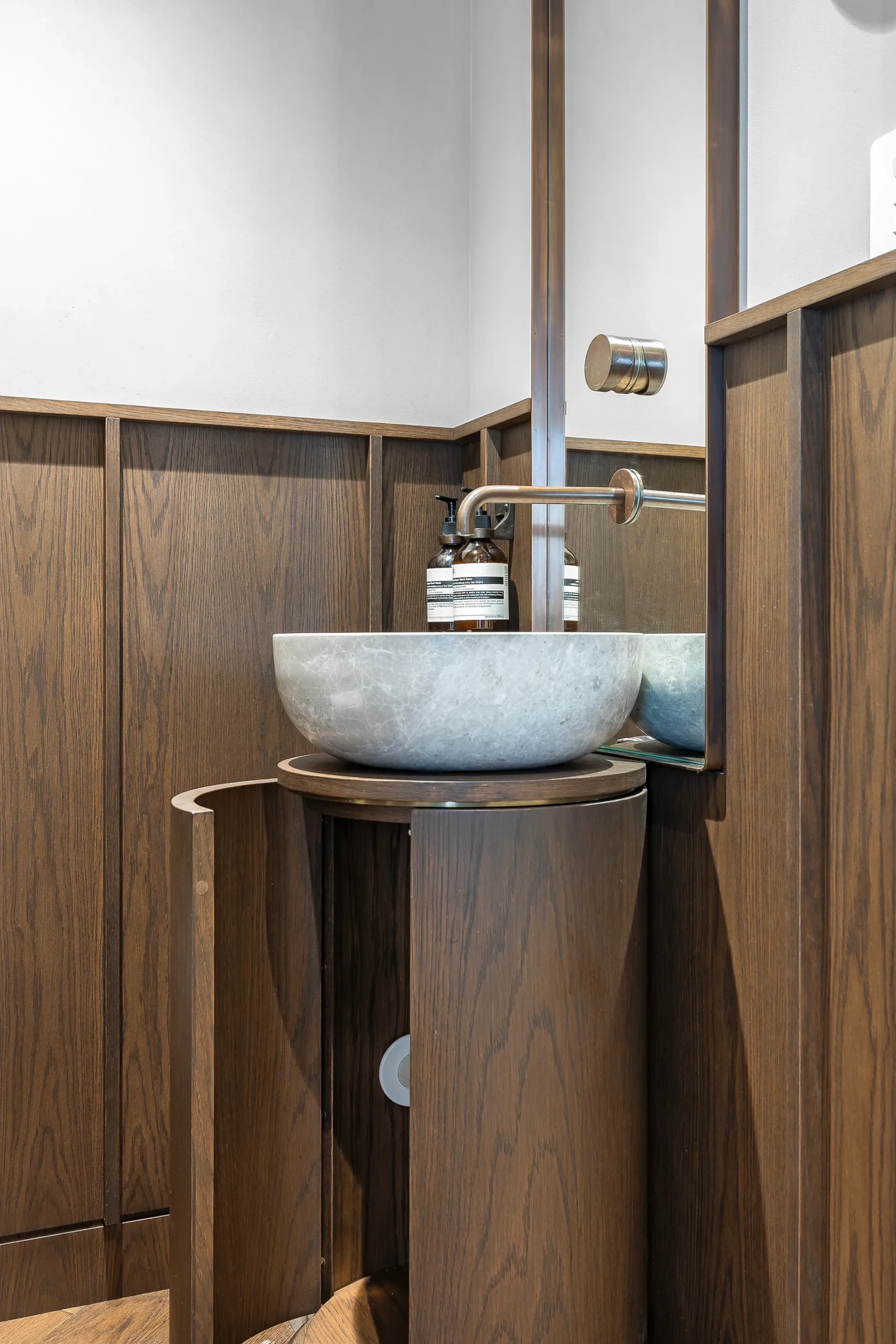 Evolution Interiors powder room